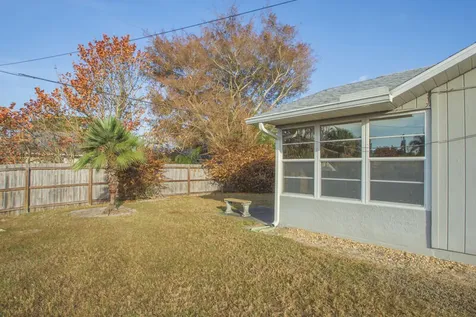 135 10th Avenue Vero Beach FL 32962