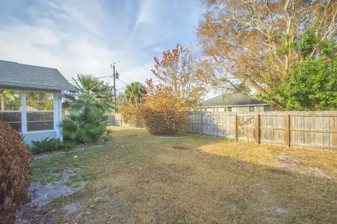 135 10th Avenue Vero Beach FL 32962