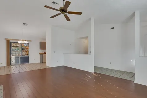 135 10th Avenue Vero Beach FL 32962