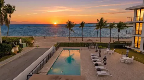 106 Inlet Way Palm Beach Shores FL 33404