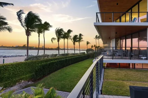 106 Inlet Way Palm Beach Shores FL 33404