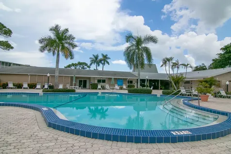 2562 N Garden Drive Lake Worth FL 33461