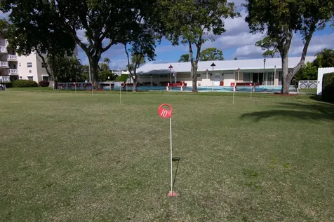 2562 N Garden Drive Lake Worth FL 33461
