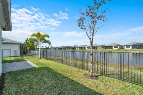11935 Sw Backshore Drive Port Saint Lucie FL 34987