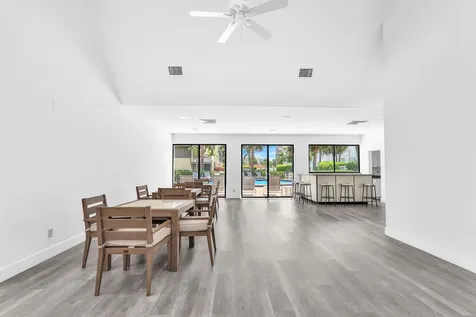 1605 S Us Highway 1 Jupiter FL 33477