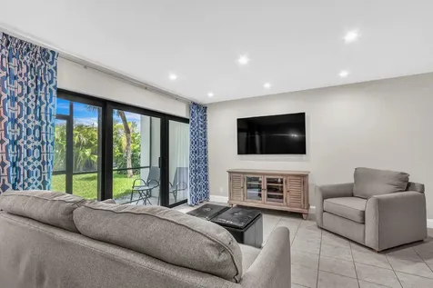 1605 S Us Highway 1 Jupiter FL 33477
