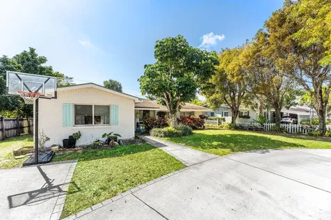 102 Ne 22nd Street Delray Beach FL 33444