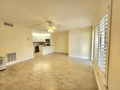 310 Knotty Pine Circle Greenacres FL 33463