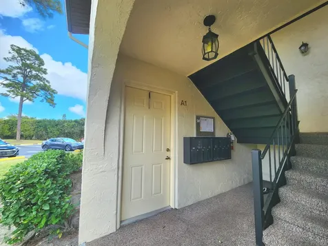 310 Knotty Pine Circle Greenacres FL 33463