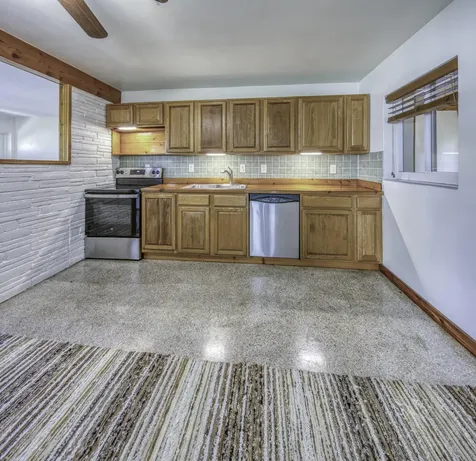 341 Pinewood Street Lantana FL 33462