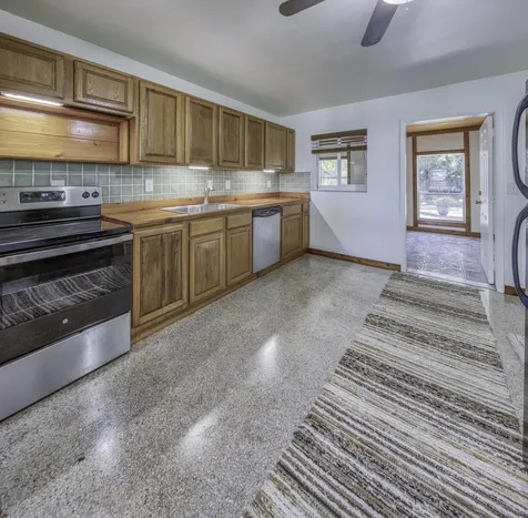 341 Pinewood Street Lantana FL 33462
