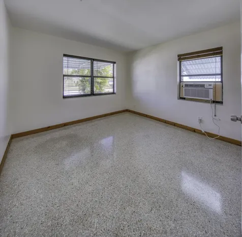 341 Pinewood Street Lantana FL 33462