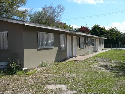 510 Gardenia Avenue Fort Pierce FL 34982