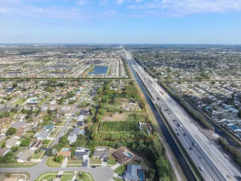 5387 80th Trail Lake Worth FL 33467