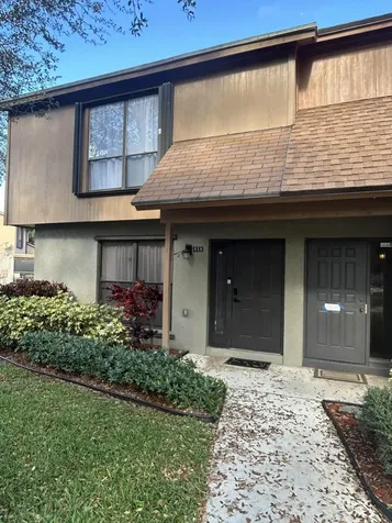 818 Sandtree Drive Palm Beach Gardens FL 33403