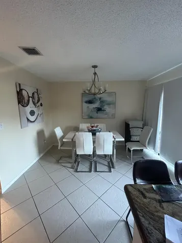 818 Sandtree Drive Palm Beach Gardens FL 33403