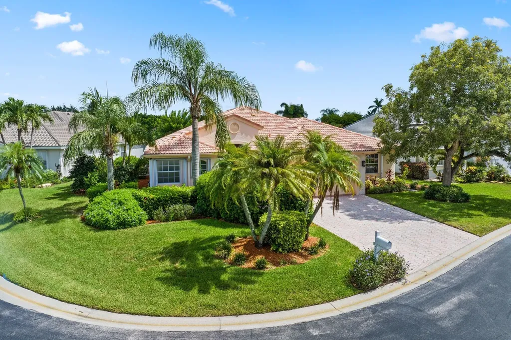 2532 Egret Lake Drive Greenacres FL 33413