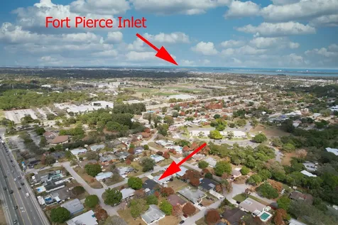 2405 Melon Court Fort Pierce FL 34982