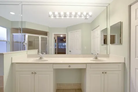 1198 Se Petunia Avenue Port Saint Lucie FL 34952