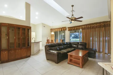 1198 Se Petunia Avenue Port Saint Lucie FL 34952
