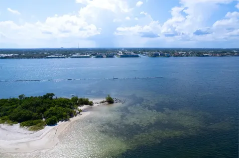 130 Doolen Court North Palm Beach FL 33408