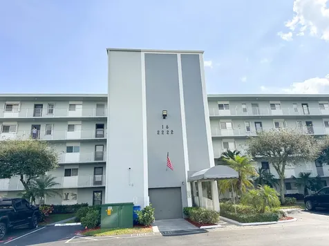 2222 N Cypress Bend Drive Pompano Beach FL 33069