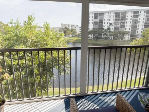 2222 N Cypress Bend Drive Pompano Beach FL 33069