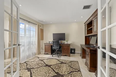 537 Sw Laconic Avenue Port Saint Lucie FL 34953
