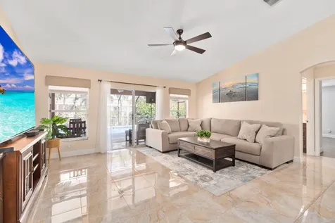 537 Sw Laconic Avenue Port Saint Lucie FL 34953