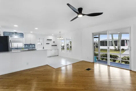 57003 Antilles Bay Boynton Beach FL 33436