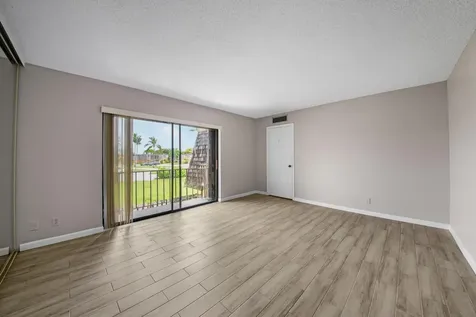 388 Lake Arbor Drive Palm Springs FL 33461