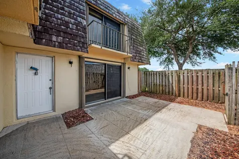 388 Lake Arbor Drive Palm Springs FL 33461