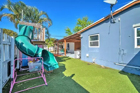 7151 Taft Street Hollywood FL 33024