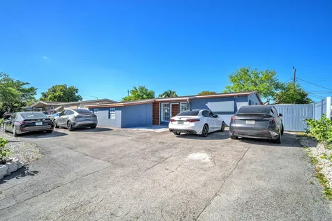 7151 Taft Street Hollywood FL 33024