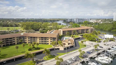 1036 Us Highway 1 North Palm Beach FL 33408