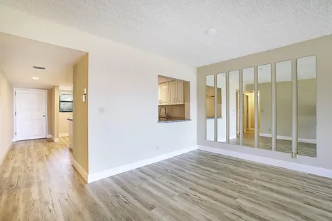 1036 Us Highway 1 North Palm Beach FL 33408