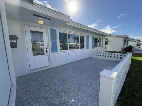 1307 SW 24th Street Street Boynton Beach FL 33426