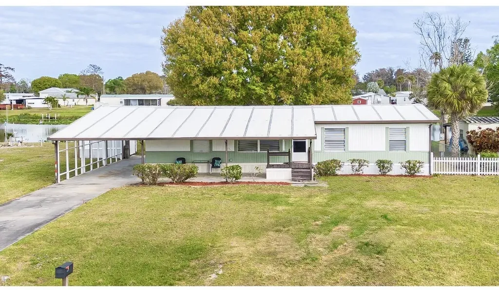 2027 Se 27th Street Okeechobee FL 34974
