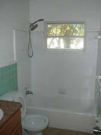 512 S 25th Street Fort Pierce FL 34950