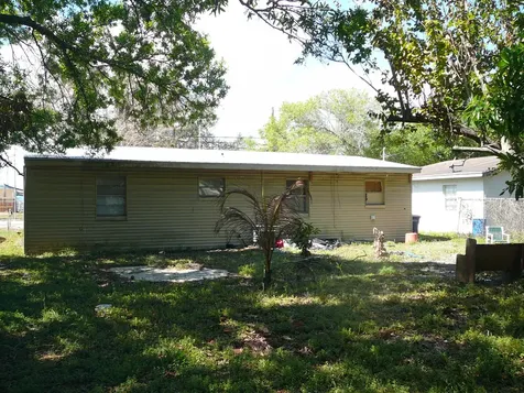 512 S 25th Street Fort Pierce FL 34950