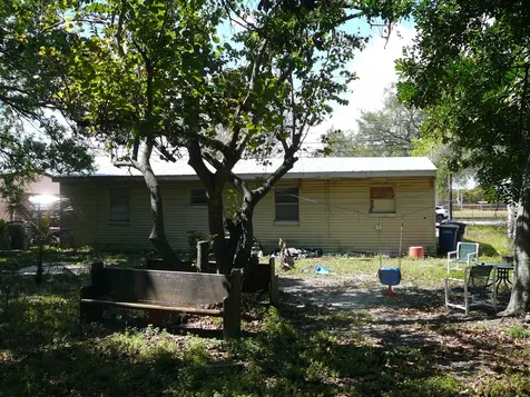 512 S 25th Street Fort Pierce FL 34950