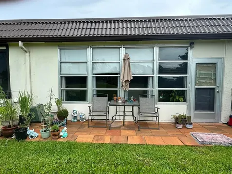 163 Lake Susan Lane West Palm Beach FL 33411