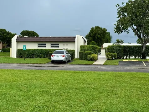 163 Lake Susan Lane West Palm Beach FL 33411