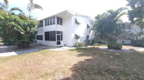 21 Norwich A West Palm Beach FL 33417