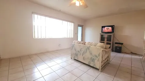 21 Norwich A West Palm Beach FL 33417