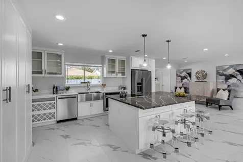 465 Nw 11th Street Street Boca Raton FL 33432