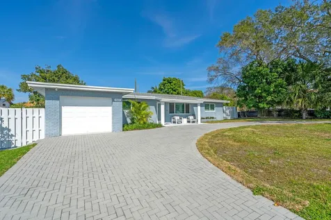 465 Nw 11th Street Street Boca Raton FL 33432