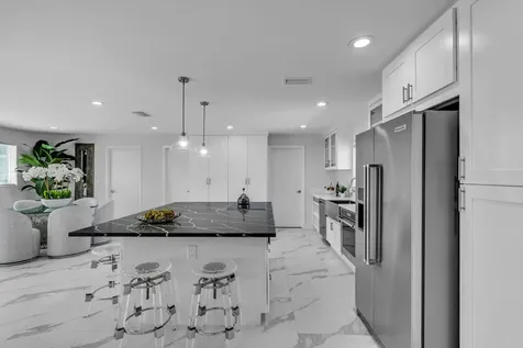 465 Nw 11th Street Street Boca Raton FL 33432