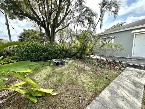 1147 15th Avenue Lake Worth Beach FL 33460