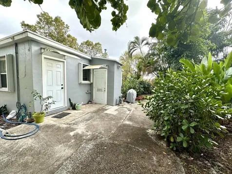1147 15th Avenue Lake Worth Beach FL 33460